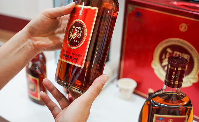 又一酒业黑马诞生:20元以下瓶装酒占据一半市场 年产量达18万吨